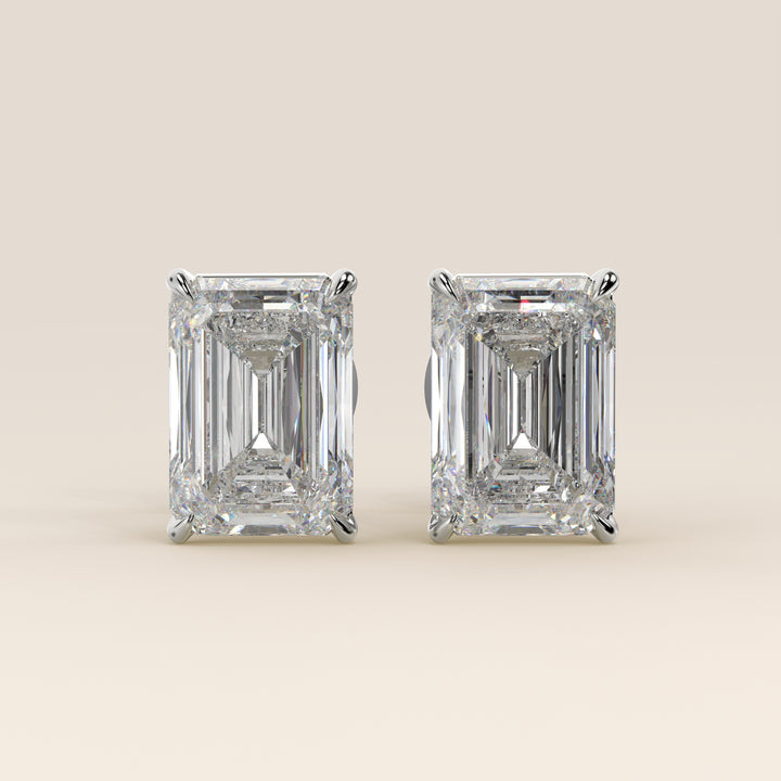 Daisy - Smaragdgrüne Ohrstecker mit im Labor gezüchteten Diamanten