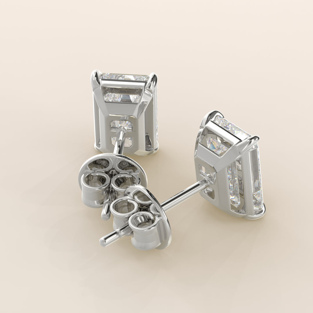 Daisy - Smaragdgrüne Ohrstecker mit im Labor gezüchteten Diamanten