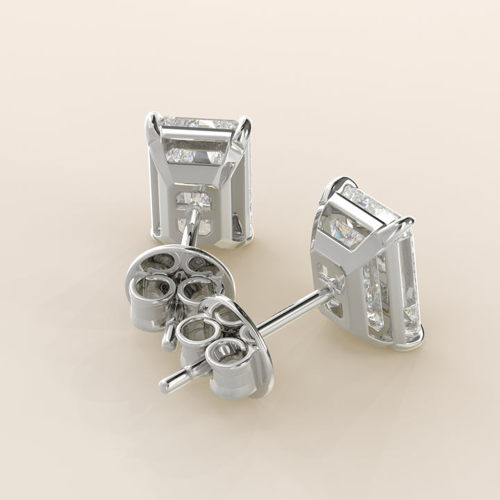 Daisy - Smaragdgrüne Ohrstecker mit im Labor gezüchteten Diamanten