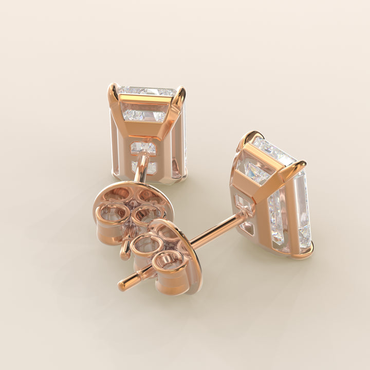 Daisy - Smaragdgrüne Ohrstecker mit im Labor gezüchteten Diamanten