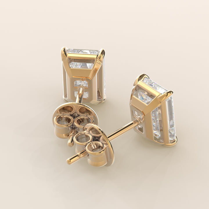 Daisy - Smaragdgrüne Ohrstecker mit im Labor gezüchteten Diamanten