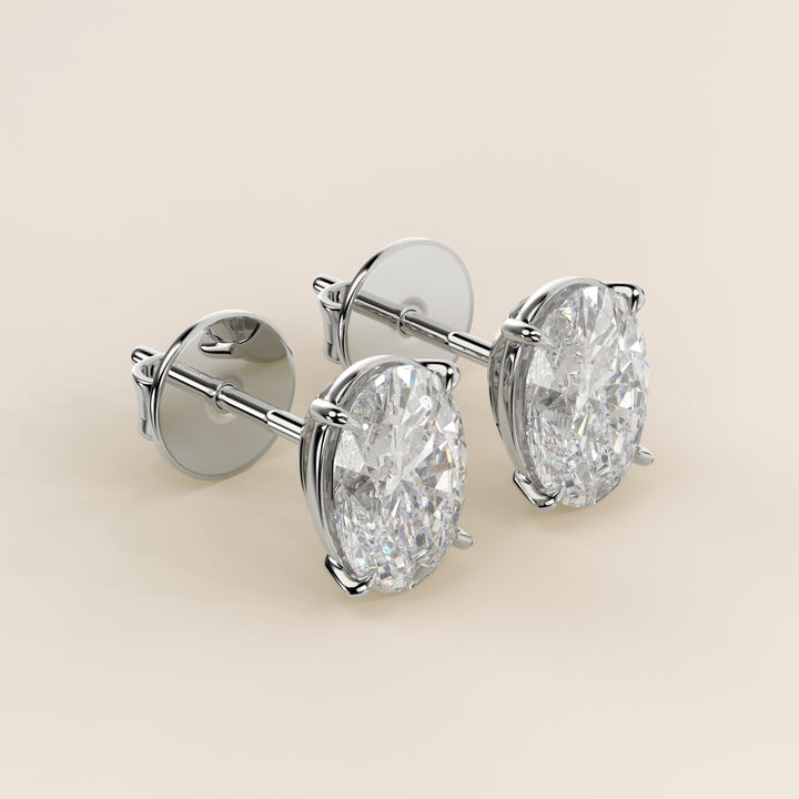 Daisy – Ovale Ohrstecker mit im Labor gezüchteten Diamanten