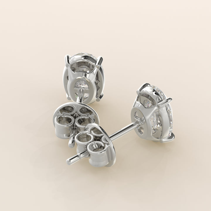 Daisy – Ovale Ohrstecker mit im Labor gezüchteten Diamanten
