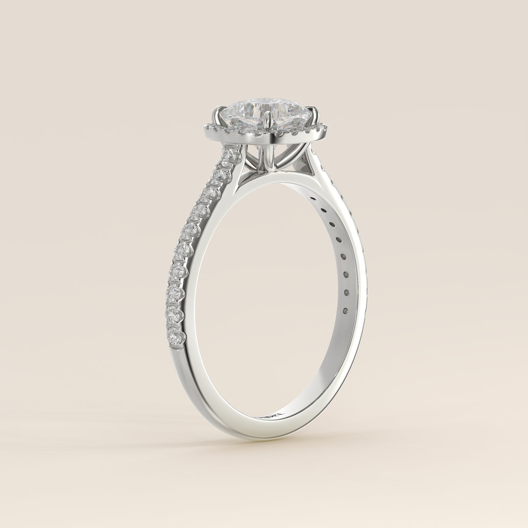 Bague Rosie - Diamants de laboratoire sertis halo coussin et anneau pavé