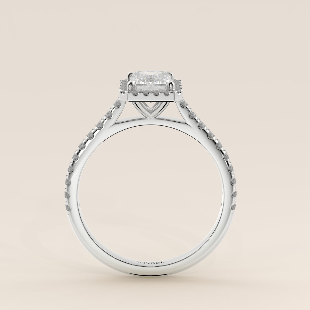 Rosie – Ovaler Halo-Ring mit im Labor gezüchtetem Diamanten und Pavé-Fassung