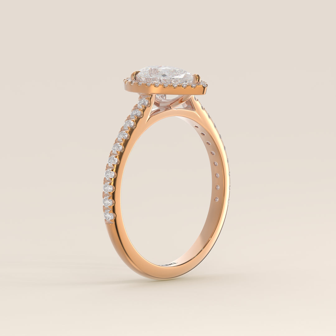 Rosie – Birnenförmiger Halo-Ring mit im Labor gezüchtetem Diamanten und Pavé-Fassung