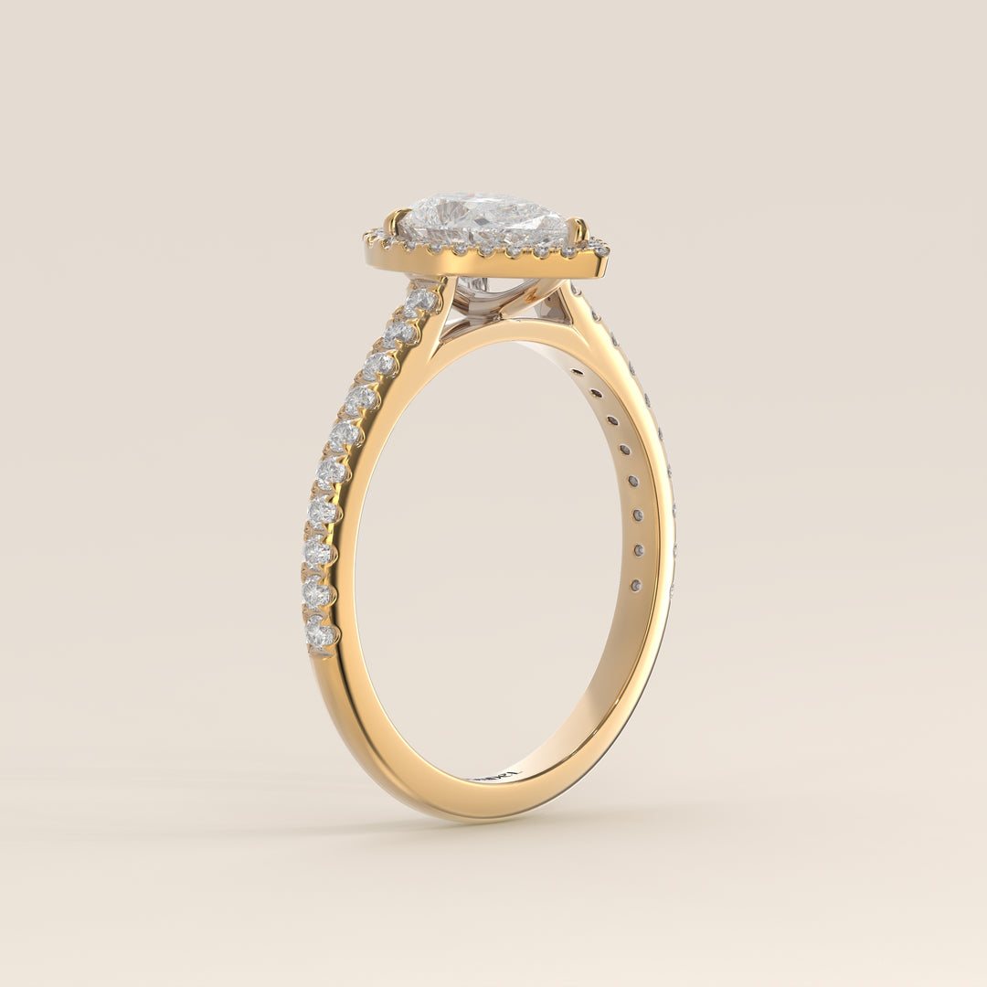 Rosie – Birnenförmiger Halo-Ring mit im Labor gezüchtetem Diamanten und Pavé-Fassung