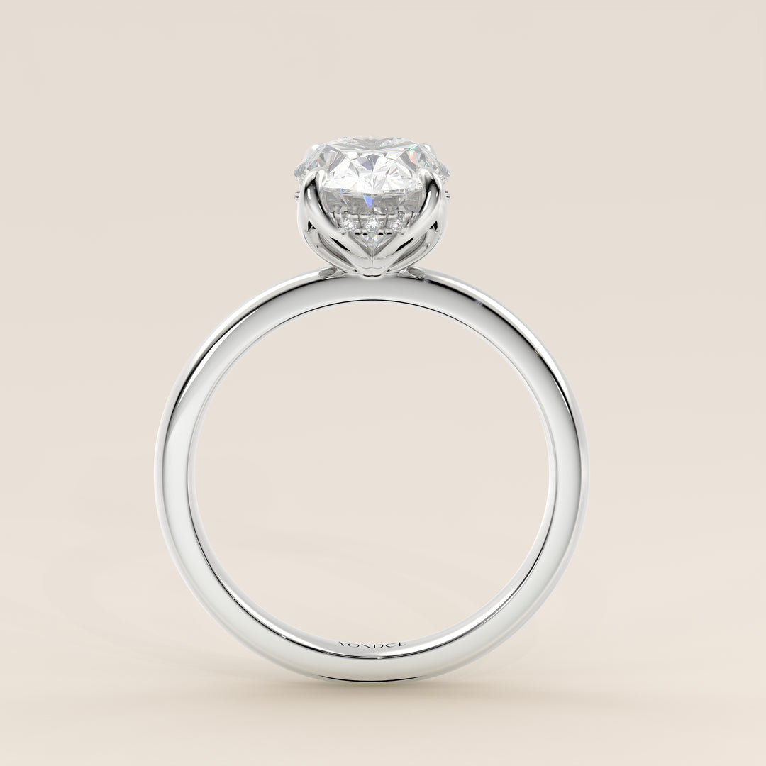 Lynn - Oval Solitair Lab Grown Diamond Ring with Petal Prongs and Hidden Halo