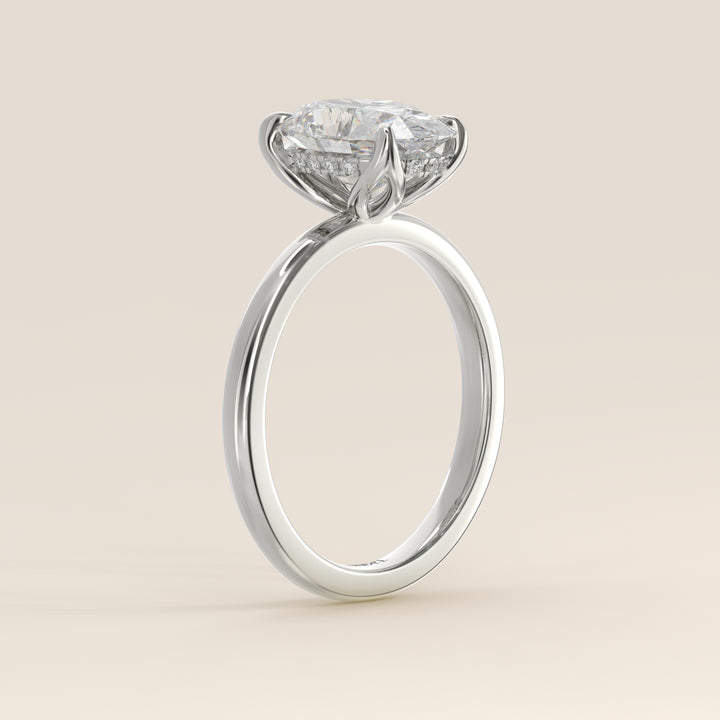 Lynn - Oval Solitair Lab Grown Diamond Ring with Petal Prongs and Hidden Halo