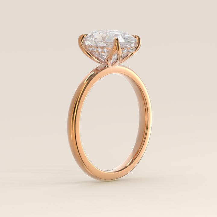Lynn - Oval Solitair Lab Grown Diamond Ring with Petal Prongs and Hidden Halo