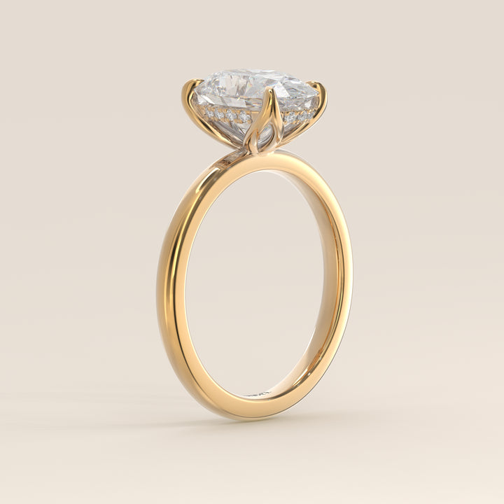 Lynn - Oval Solitair Lab Grown Diamond Ring with Petal Prongs and Hidden Halo