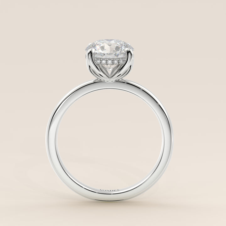 Lynn - Round Solitair Lab Grown Diamond Ring with Petal Prongs and Hidden Halo