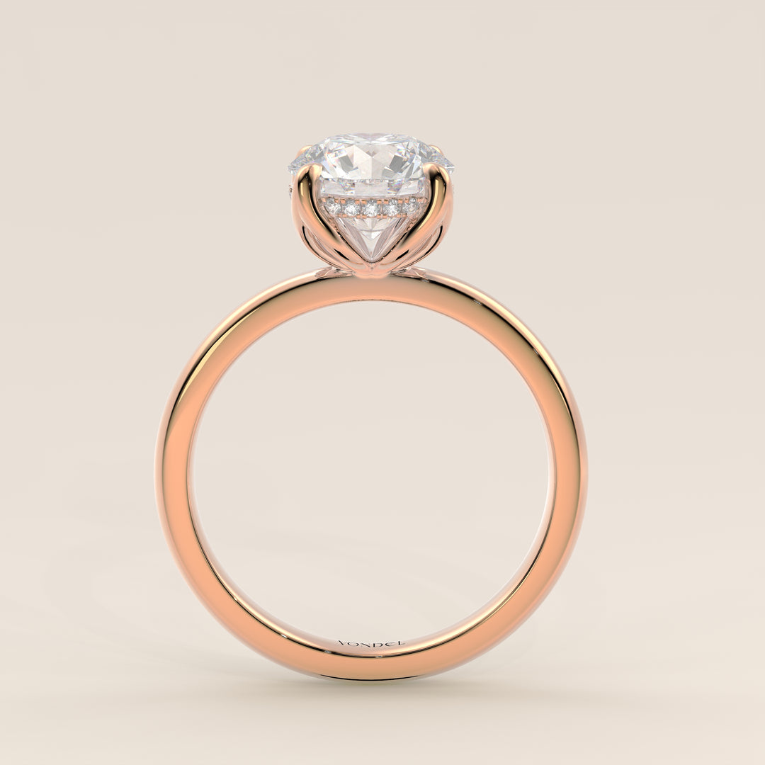 Lynn - Round Solitair Lab Grown Diamond Ring with Petal Prongs and Hidden Halo