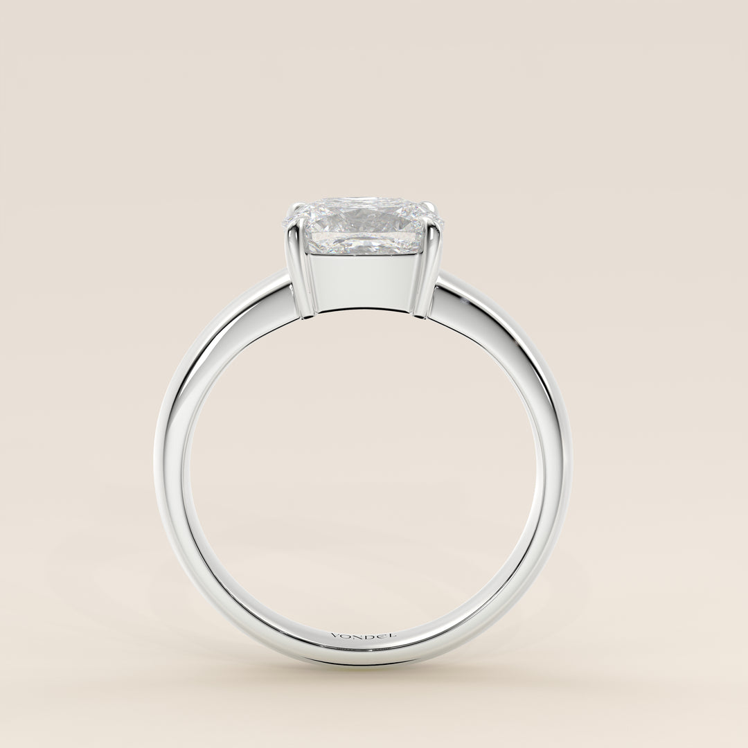 Joan - Anillo de diamantes cultivados en laboratorio, talla cojín alargada, con banda ancha.