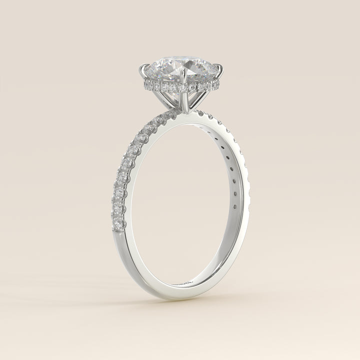 Sydney - Round Solitair Lab Grown Diamond Ring with Wrap Around Halo and Pave Band