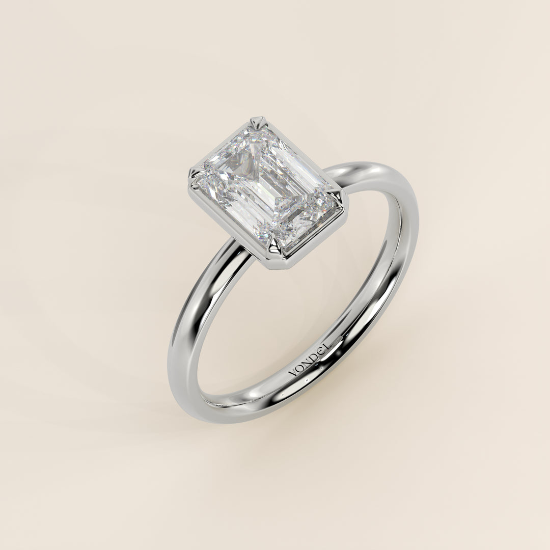 Belle - Emerald Lab Grown Diamond Ring Solitair with Faux Bezel Setting