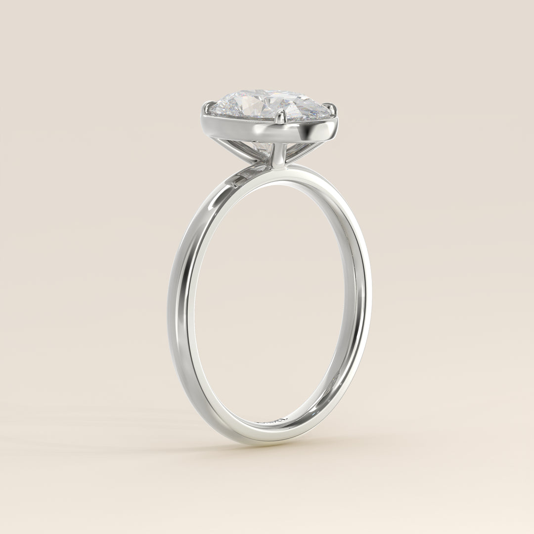 Belle - Oval Lab Grown Diamond Ring Solitair with Faux Bezel Setting