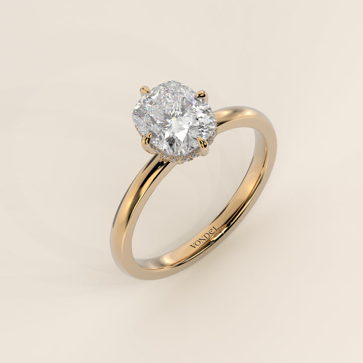 Camila - Elongated Cushion Lab Grown Diamond Ring Solitair with Compass Prongs and Hidden Halo (kopie)