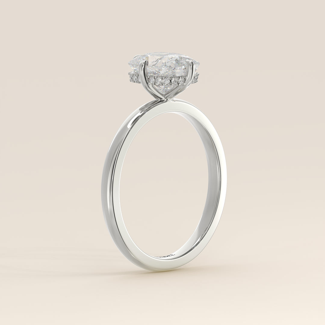 Camila - Elongated Cushion Lab Grown Diamond Ring Solitair with Compass Prongs and Hidden Halo (kopie)