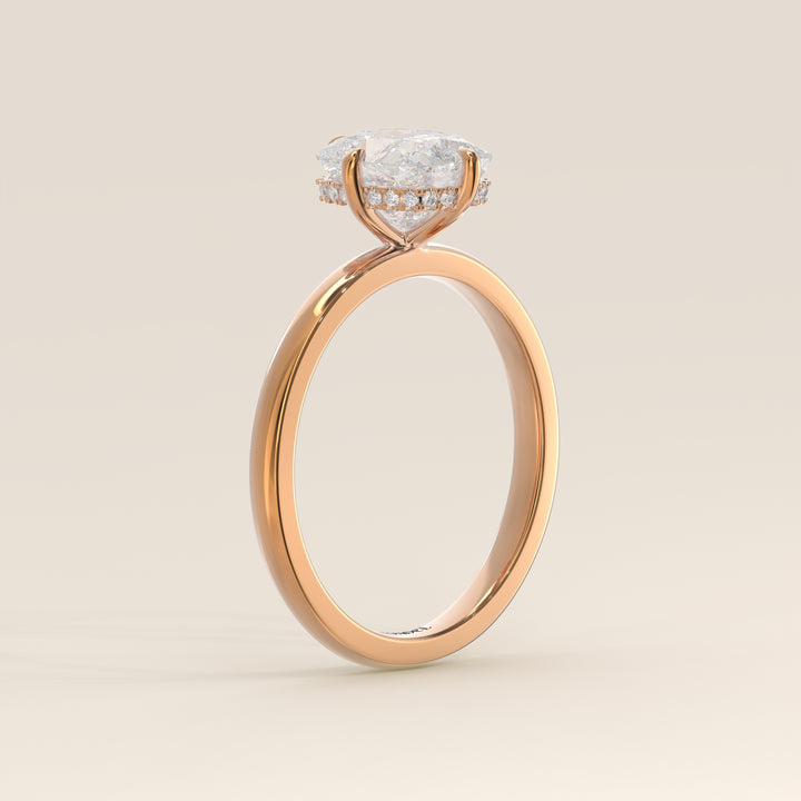 Camila - Elongated Cushion Lab Grown Diamond Ring Solitair with Compass Prongs and Hidden Halo (kopie)