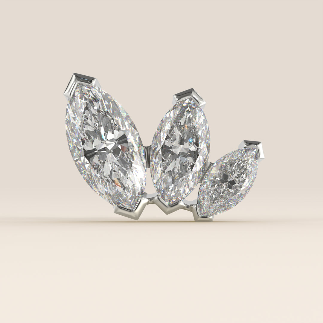 Éclat Graduated Trio Lab Grown Diamond Piercing