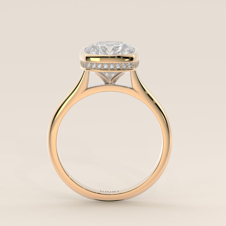 Zaar - Elongated Cushion Lab Grown Diamond Ring Solitair with Bezel Setting, Cathedral Setting and Hidden Halo