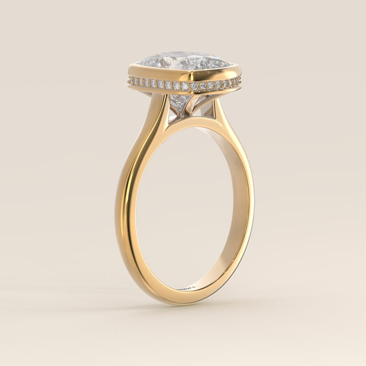 Zaar - Elongated Cushion Lab Grown Diamond Ring Solitair with Bezel Setting, Cathedral Setting and Hidden Halo