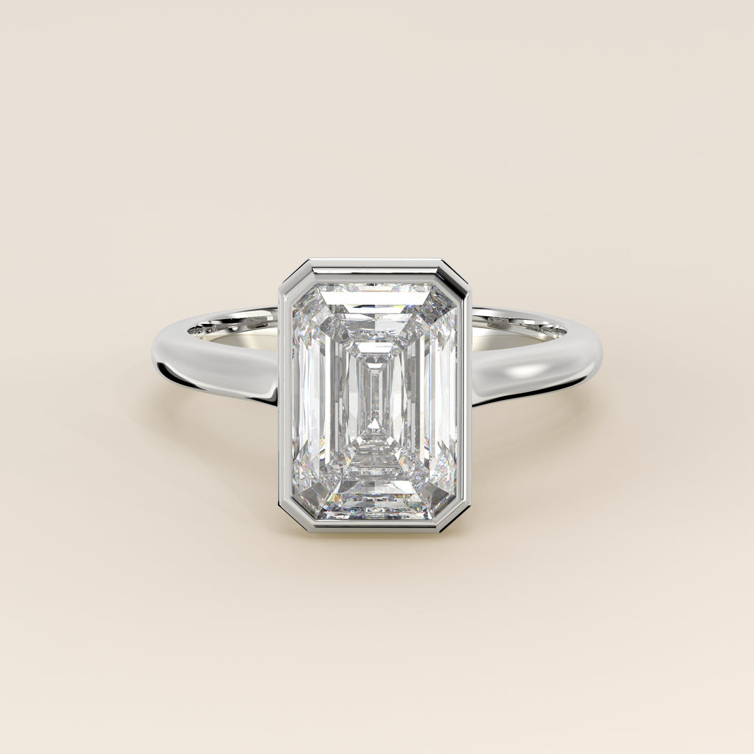 Zaar - Emerald Lab Grown Diamond Ring Solitair with Bezel Setting, Cathedral Setting and Hidden Halo