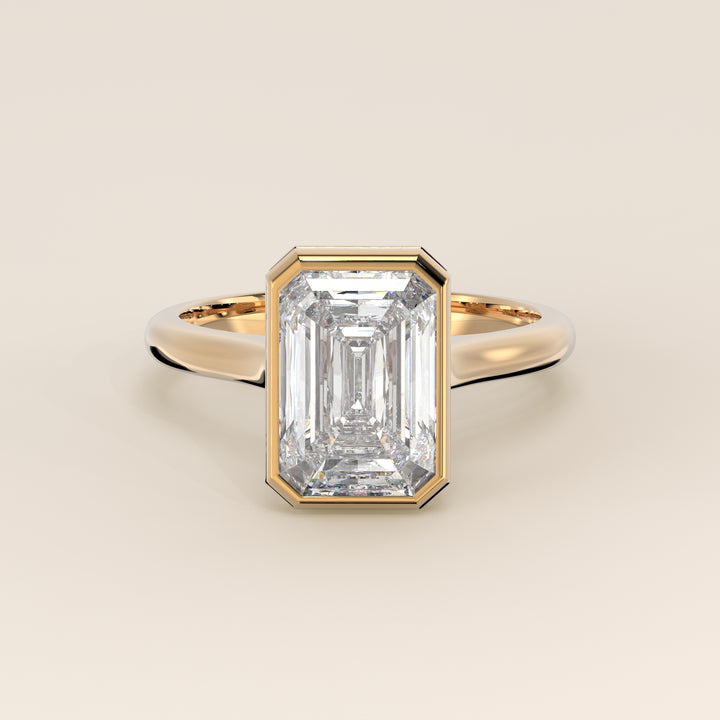 Zaar - Emerald Lab Grown Diamond Ring Solitair with Bezel Setting, Cathedral Setting and Hidden Halo