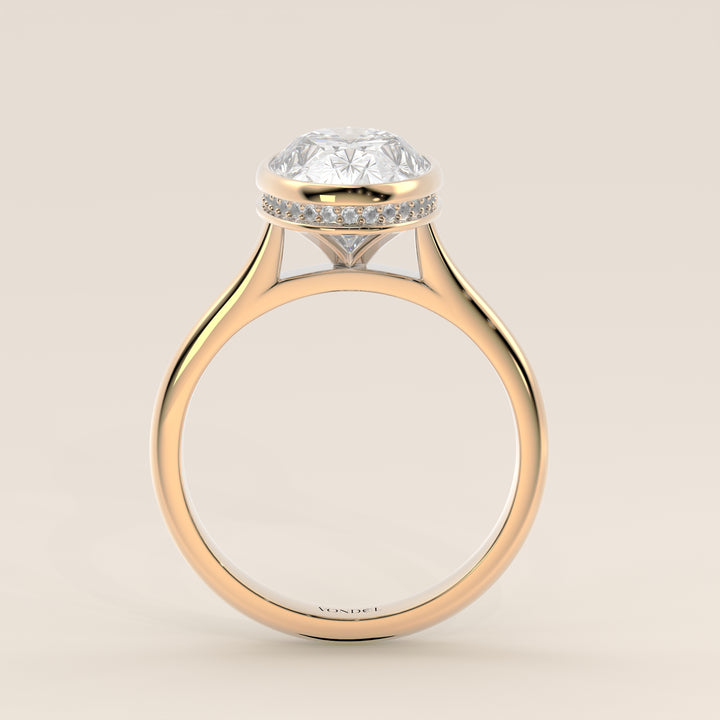 Zaar - Oval Lab Grown Diamond Ring Solitair with Bezel Setting, Cathedral Setting and Hidden Halo