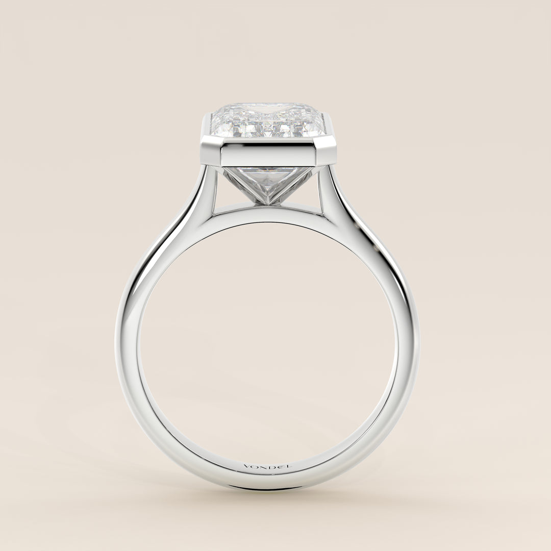 Mara - Emerald Lab Grown Diamond Ring Solitair with Bezel Setting and Cathedral Setting