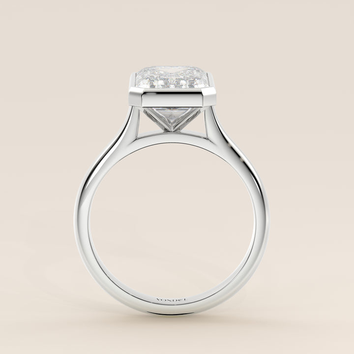 Mara - Emerald Lab Grown Diamond Ring Solitair with Bezel Setting and Cathedral Setting