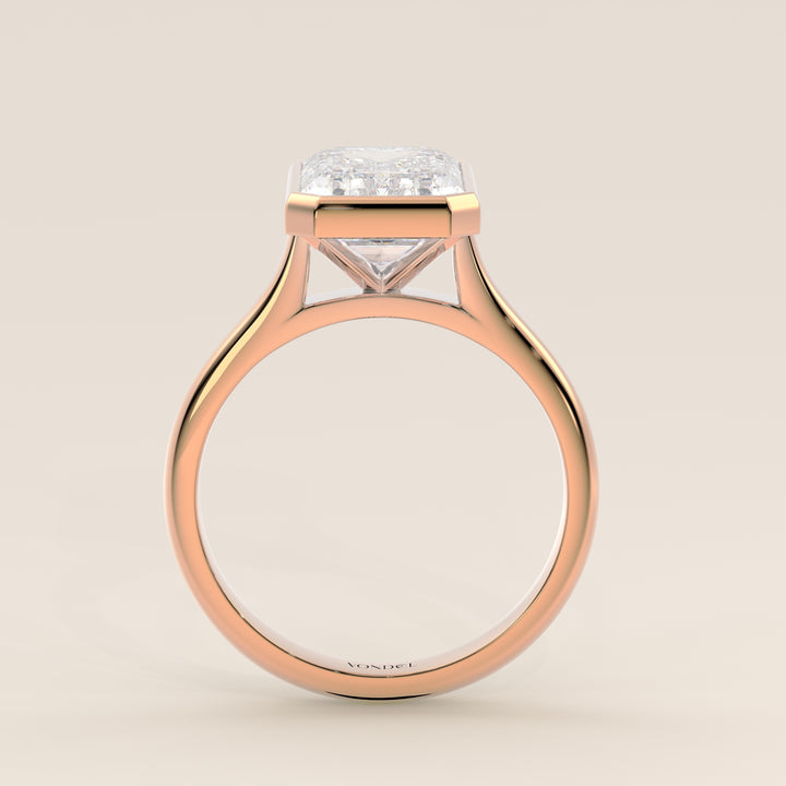 Mara - Emerald Lab Grown Diamond Ring Solitair with Bezel Setting and Cathedral Setting
