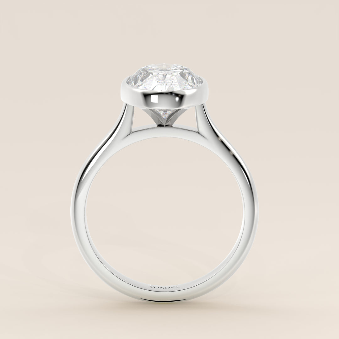 Mara - Oval Lab Grown Diamond Ring Solitair with Bezel Setting and Cathedral Setting