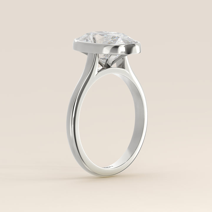 Mara - Oval Lab Grown Diamond Ring Solitair with Bezel Setting and Cathedral Setting