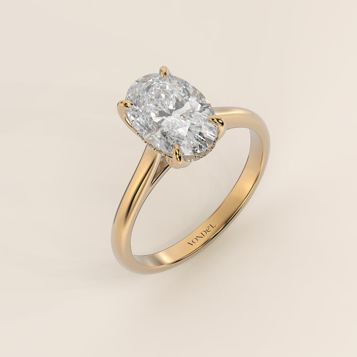 Lyann - Ovale Solitair Petal Prong With Hidden Halo