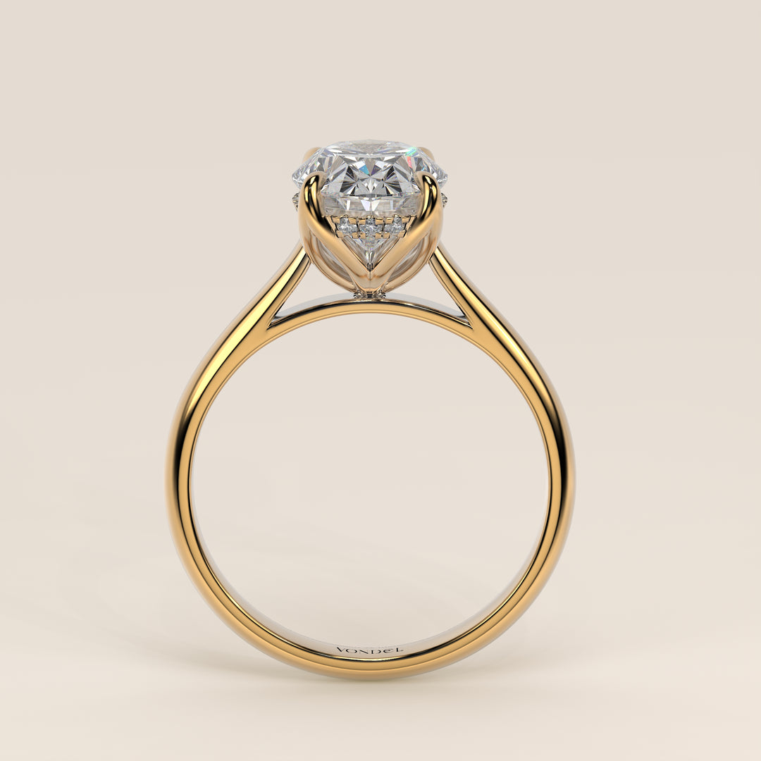 Lyann - Ovale Solitair Petal Prong With Hidden Halo