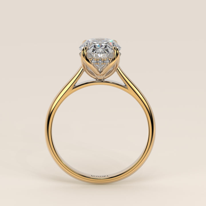 Lyann - Ovale Solitair Petal Prong With Hidden Halo