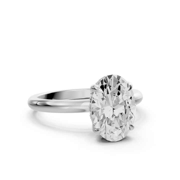 Lisa - Solitaire Oval Ring met Hidden Halo