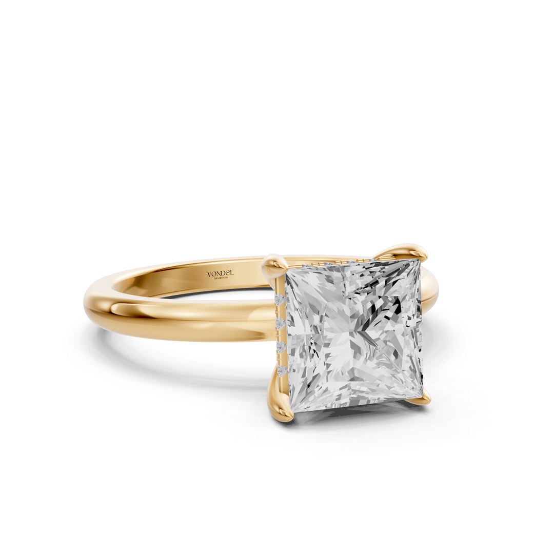 Jasmine - Solitaire Princess Ring met Hidden Halo