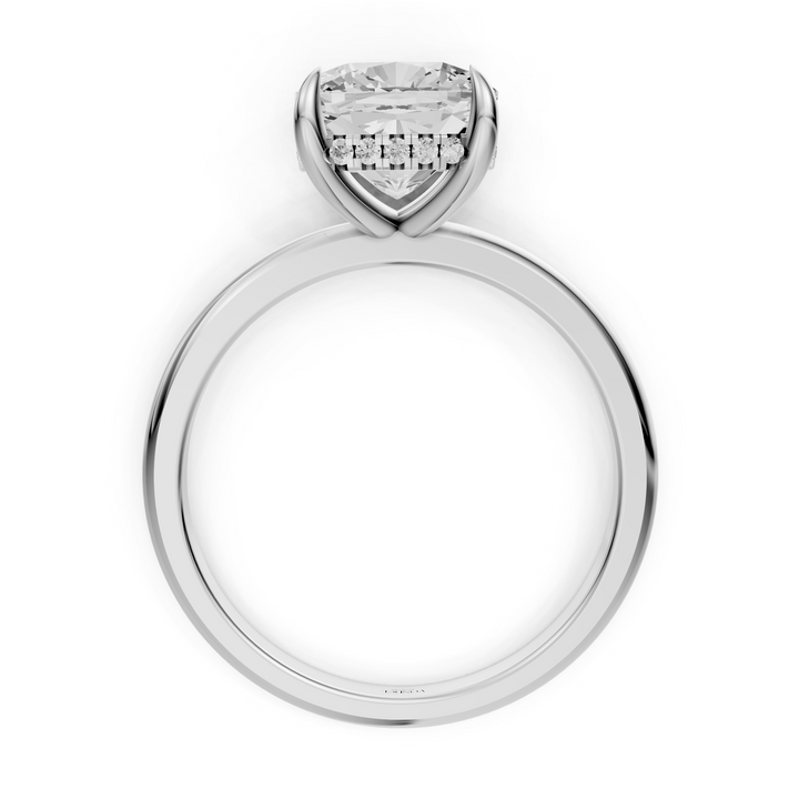 Kelly- Solitaire Cushion Ring met Hidden Halo
