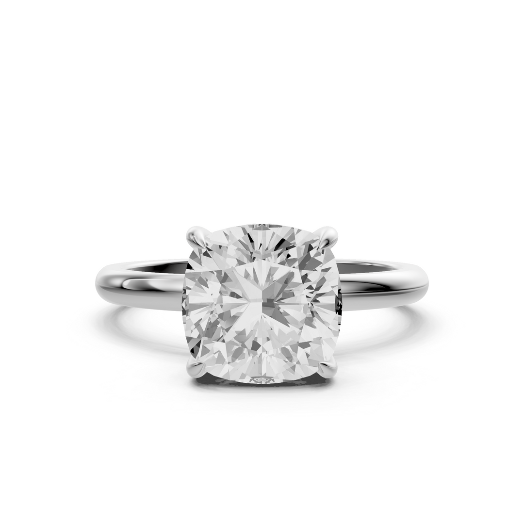 Kelly- Solitaire Cushion Ring met Hidden Halo