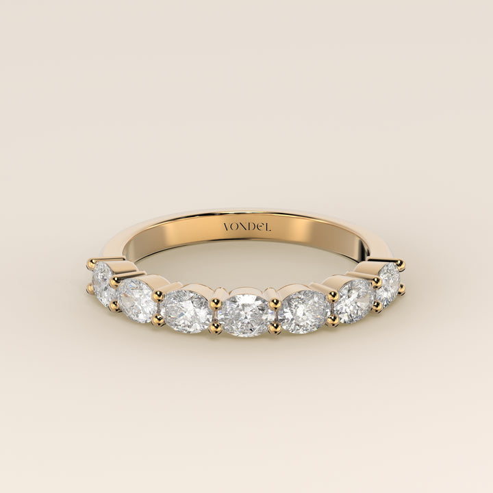 Rijring ovaal lab grown diamant east to west half gezet, geelgoud