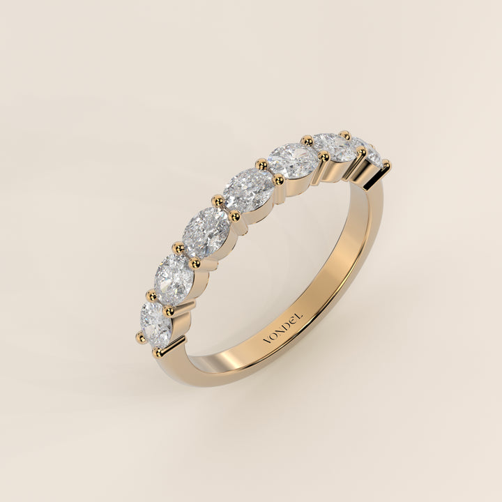 Rijring ovaal lab grown diamant east to west half gezet, geelgoud