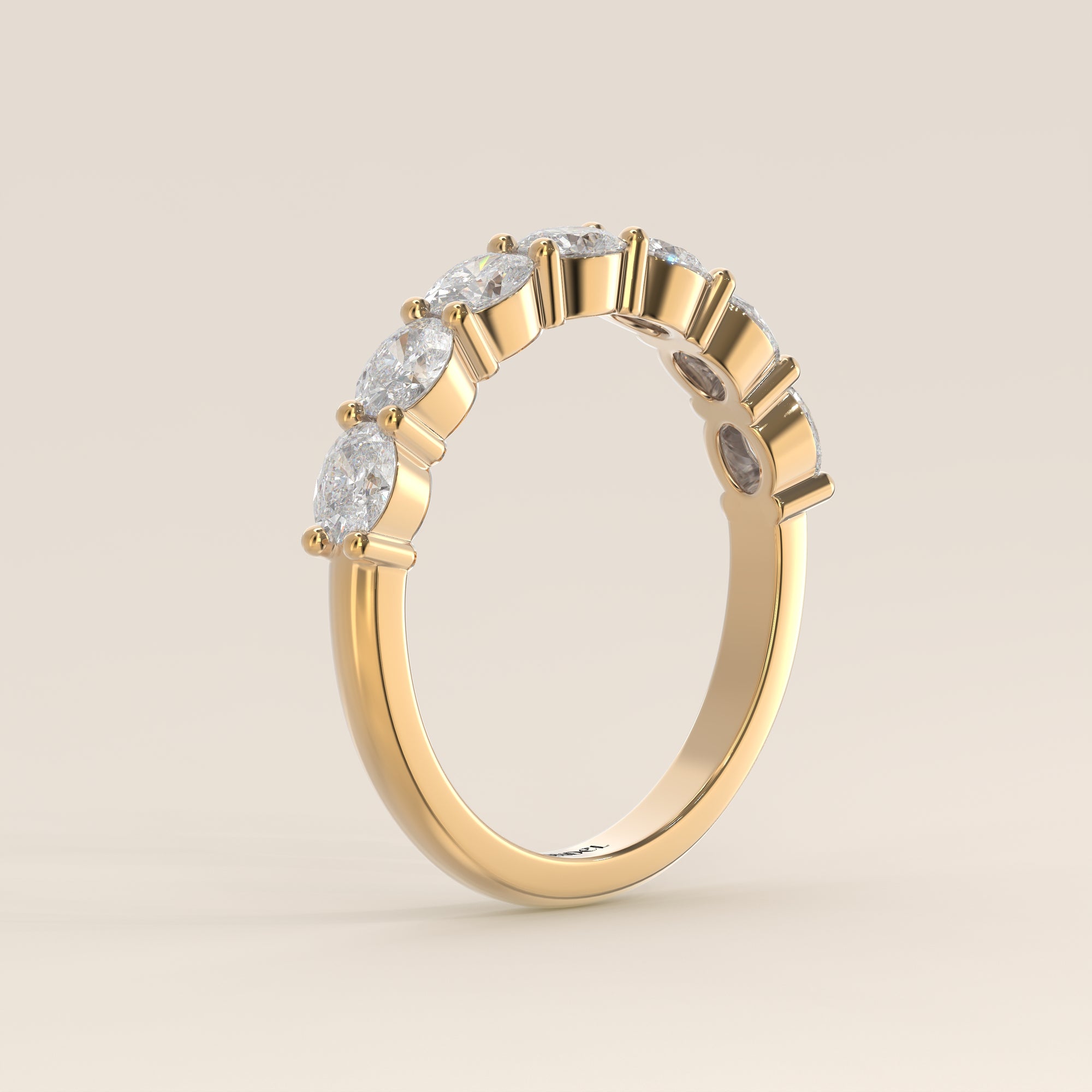 Rijring ovaal lab grown diamant east to west half gezet, geelgoud