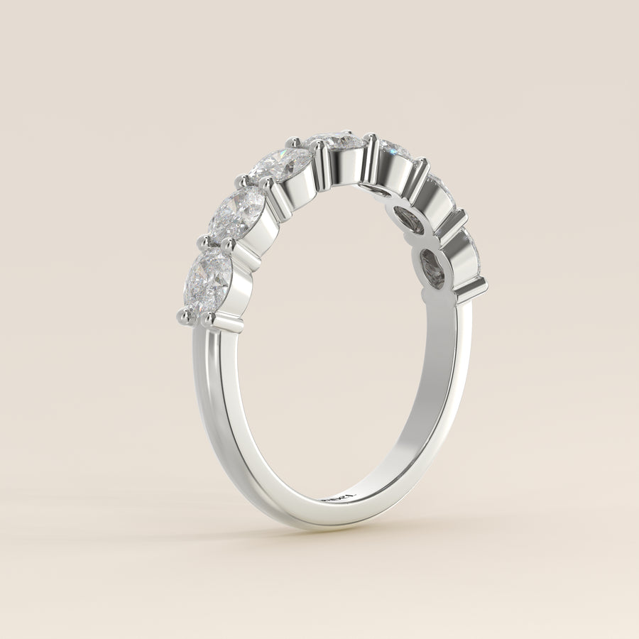 Rijring ovaal lab grown diamant east to west half gezet, witgoud