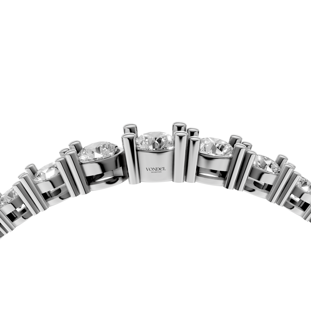 Tennisarmband Met Verloop In Diamantgrootte - 18K Witgoud - 5,76 ct