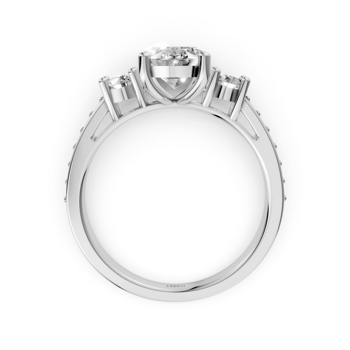 Oval Trilogy Ring met Pave Band - 2,6 ct