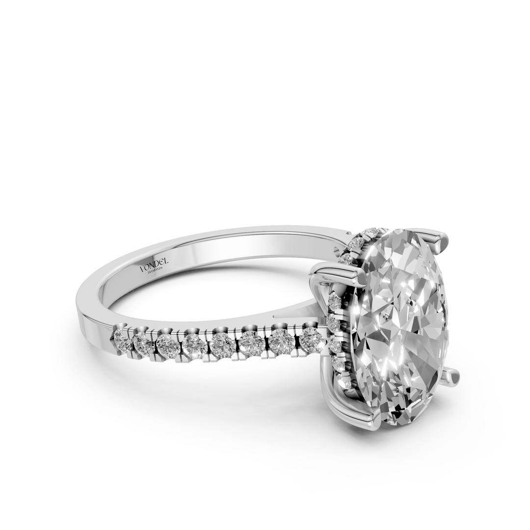 Oval Solitair Hidden Halo Met Pave Band
