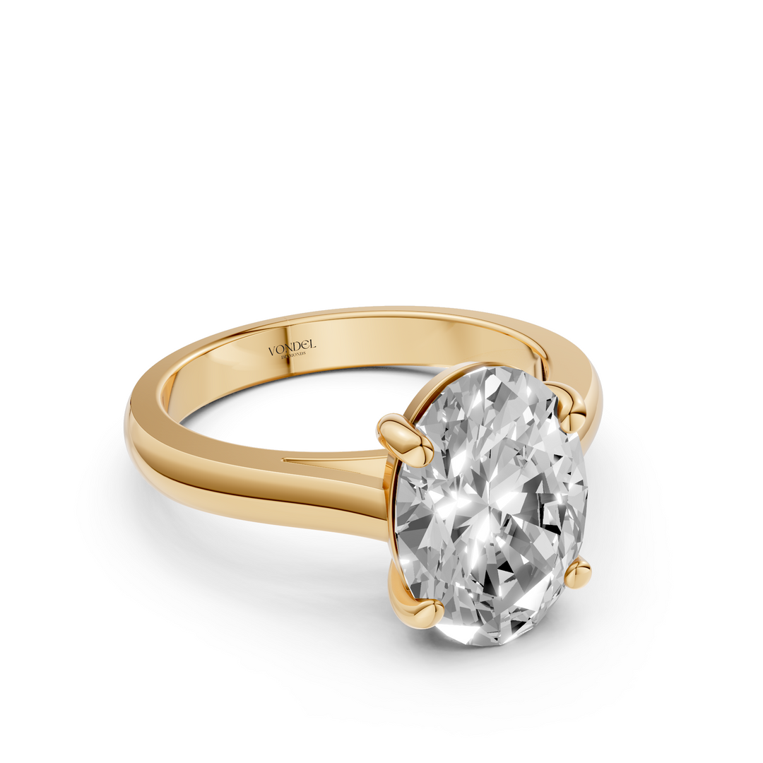 Oval Solitair Ring Met Cathedral Zetting